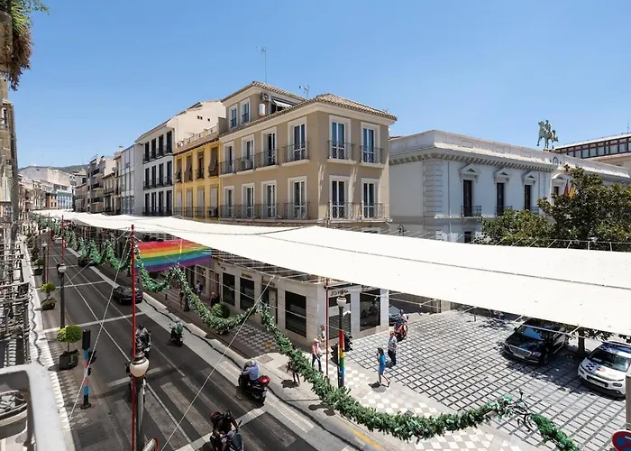 Chezmoihomes Town Hall Apartment 2